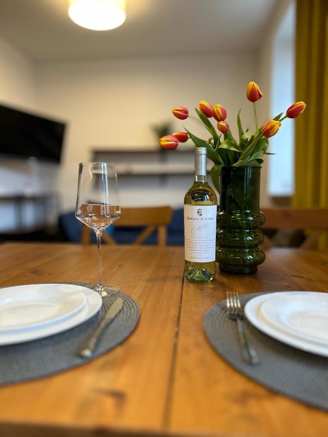 Jazz Apartament Czestochowa Centrum 2-Bedroom Eksteriør bilde