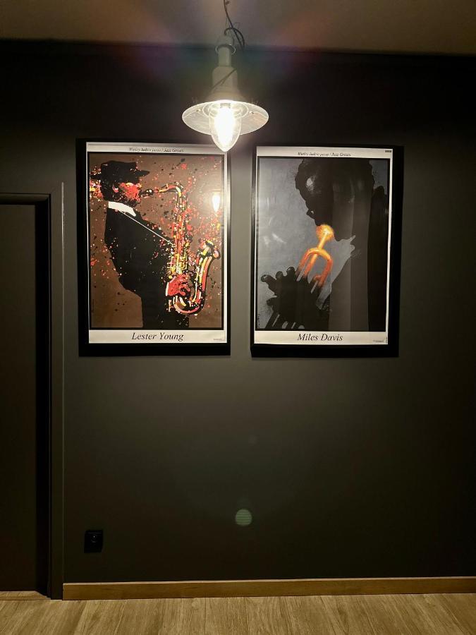 Jazz Apartament Czestochowa Centrum 2-Bedroom Eksteriør bilde
