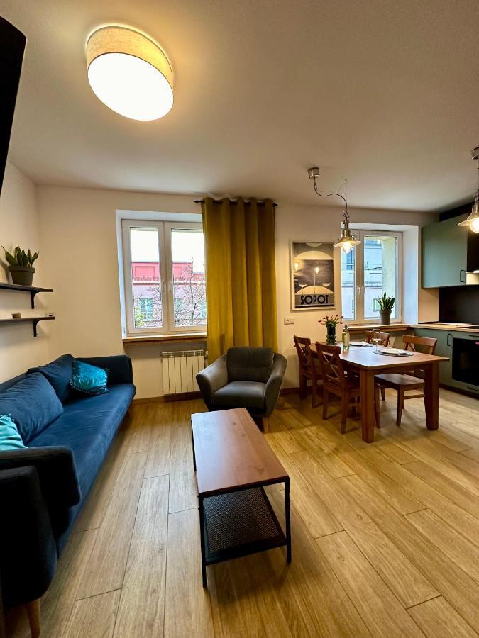 Jazz Apartament Czestochowa Centrum 2-Bedroom Eksteriør bilde